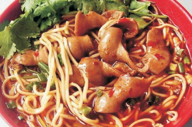 Braised Brown Pork Intestine Rice Noodles